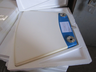 Ceramic plate for vaccum ceramic filter